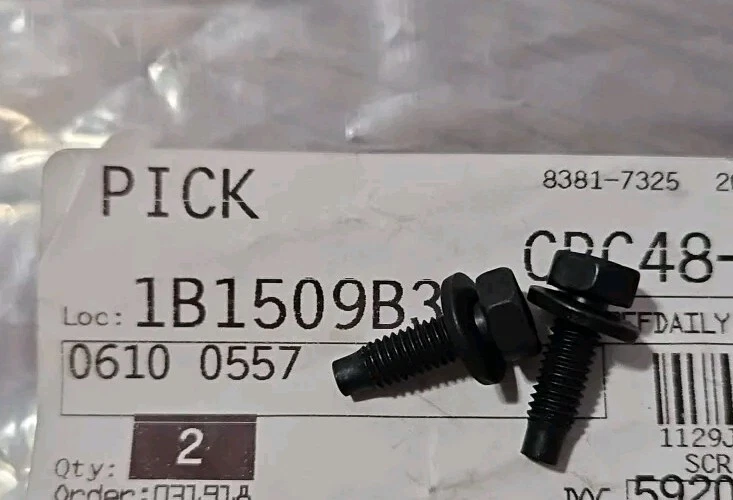 Arandela de perno y cono de cabeza hexagonal Mopar genuina 06100557 (JUEGO DE 2) Foto 1 de 1