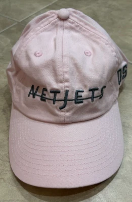 Gorra de golf NetJets QS rosa con logotipo gris correa ajustable trasera NUEVA 100 % algodón Foto 1 de 4