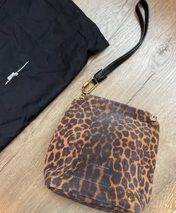 NUEVO Bolso sin asas de cuero Jérôme Jerome Dreyfuss Sac Clic Clac S leopardo - Imagen 1 de 5