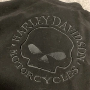 Harley Davidson Jacket Large Black Fleece Willie G Skull Zip Embroidered - Picture 1 of 9