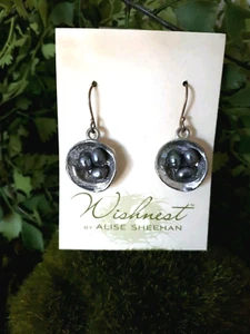 Wishnest - Nest Earrings with 3 pearls - crafted in the USA by Alise Sheehan - Picture 1 of 2