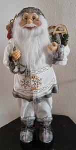 Weihnachtsmann - Santa Claus Winterdekoration innen - weiß 45 cm - Foto 1 di 3
