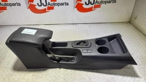 TOYOTA HILUX CONSOLE CENTRE CONSOLE, AUTO T/M, W/ LID TYPE, NON REAR A/C TYPE, B - Picture 1 of 12