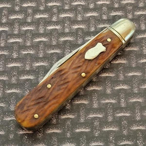 Swell End Jack Knife Made In Japan Pic Bone Handles SS Blades 3 5/16" Closed - Picture 1 of 9