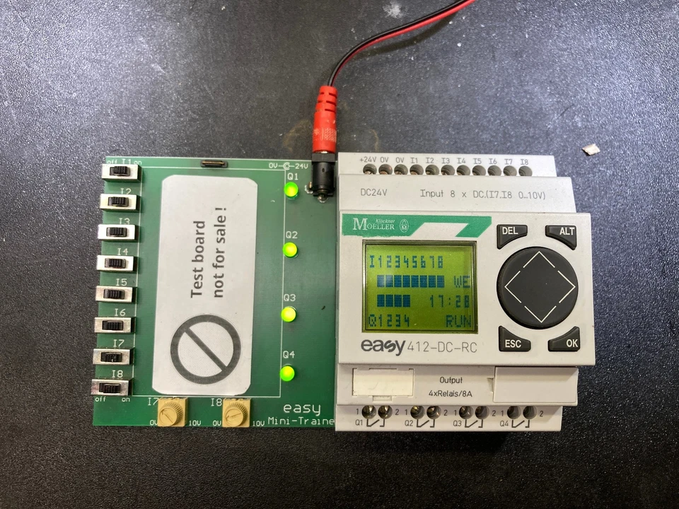 MOELLER EATON EASY412-DC-RC Control Relay, 24V DC,  PLC Moeller - Photo 1/1