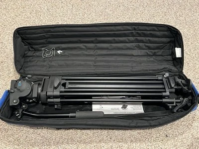 Vinten Vision Blue Fluid Head Professional Video Camera Tripod - Image 1 of 4