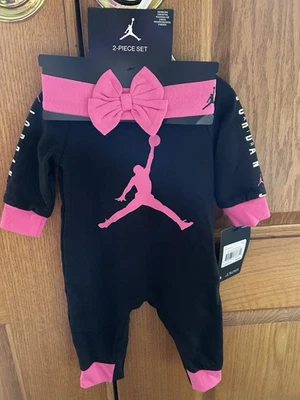 Nike JORDAN Bebé Conjunto de 2 piezas - Conjunto de una pieza con diadema a juego 3M Nuevo con etiquetas Foto 1 de 4