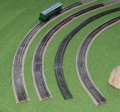 Trix express H0 große Radien, handgefertigt - Bild 1 von 4