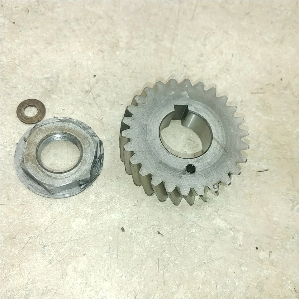 Suzuki GT500 TITAN T500 Engine Crank Gear 1977 ANX B-29 - Image 1 of 1