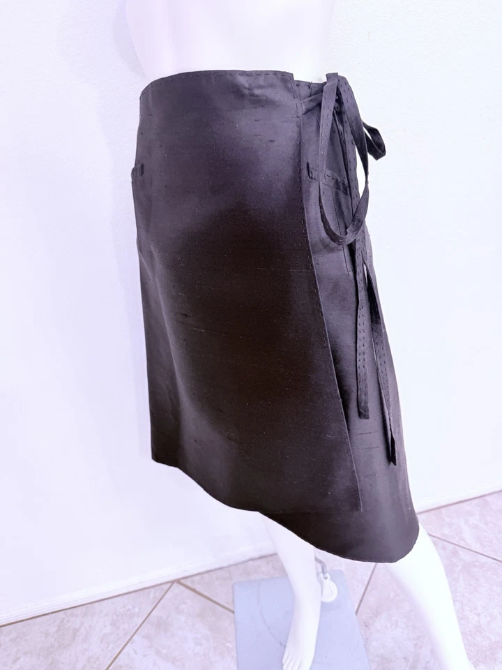 Falda envolvente de seda cruda negra Chado Ralph Rucci con costura a mano Chado talla 6 sin usar Foto 1 de 4