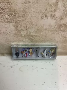 PREISER #73001, OO 1:76, WAITING PASSENGERS. MODEL RAILWAY FIGURES - Foto 1 di 3