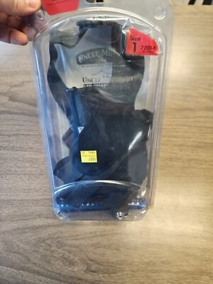 Uncle Mikes Pro-Pak Horizontal Shoulder Holster Black Nylon Size 1 #7701-0 - Image 1 of 4