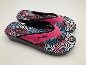 Aerosoft Womens Thong Chunky Sandals Cushioned Insole Wedge Heel Pink Size 7 NEW - Picture 1 of 12