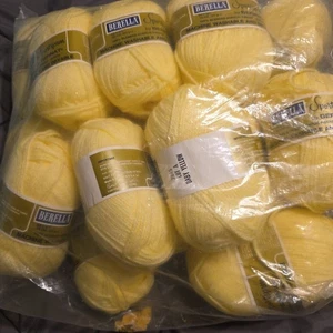 Vintage Berella Garn Sportspun von Bernat babygelb 3-fädig #2845 Paket A 17 Skiens  - Bild 1 von 4