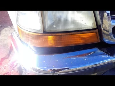 Conjunto de luz de giro/estacionamiento usado se adapta a: Ford Ranger 1998 lámpara de estacionamiento giro Foto 1 de 4