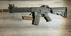 Lancer Tactical Gen2 M4 CQB RIS SD AEG Airsoft Rifle w/ Battery - Picture 1 of 8