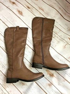 Altar’D State Womans Taupe Boots Size 7 New In Box - Picture 1 of 10