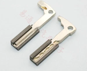 Benz HU64 Key Clamping Fixtures Duplicating Cutting Machine Part Key Fixture 2pc - Picture 1 of 5