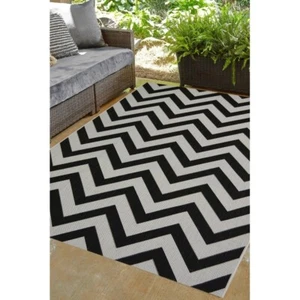 Modern Style Rugs Eden Chevron Black Zig Zag Pattern Area Rug Free Delivery - Picture 1 of 23