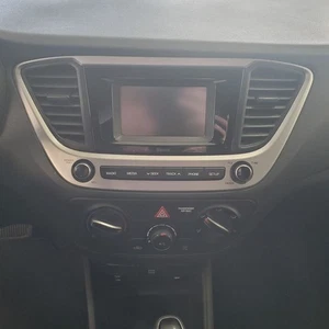 Audio Equipment Radio 5.0" Screen ID 96180J0010URD Fits 18-22 ACCENT 1044840 - Picture 1 of 1