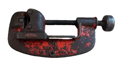 NYE Tool Co No. 25 -  1/2" to 2 1/8" Pipe Cutter  Made in USA - Image 1 of 4