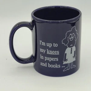 Linyi Coffee Mug I'm Up To My Knees Tea Cup 10 oz Ceramic Blue Janesville WI Fun - Picture 1 of 7