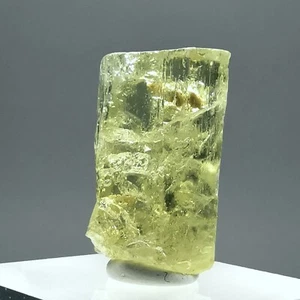 25,78 ct GEMMY berilo var. Heliodoro / Padre Paraíso, Brasil / Gema de cristal en bruto - Imagen 1 de 19