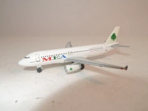 ++ A37 1:500 Herpa 501712 MEA Middle East Airlines F-OHMO Airbus A 320 - Picture 1 of 4