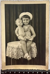 Old photo Cute Children, Charming Attractive Girl With The Doll #2247 - Picture 1 of 3