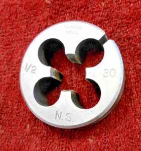 TREADWELL 1/2-30 NS , 1-1/2" OUTSIDE DIA  ADJUSTABLE SPLIT DIE MACHINIST  - Picture 1 of 2