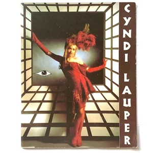 CYNDI LAUPER Concert Pamphlet 1986 From JAPAN - Picture 1 of 6