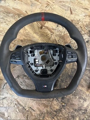 11 12 13 14 15 16 Volante deportivo BMW 528i cuero térmico; negro 3233679089 Foto 1 de 4