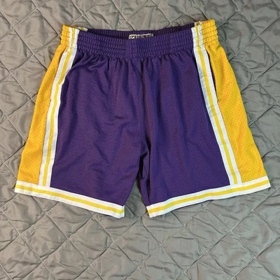 Pantalones Cortos Mitchell & Ness Los Angeles Lakers Para Hombre 2XL Púrpura Amarillo Retro NBA Años 80 Foto 1 de 4
