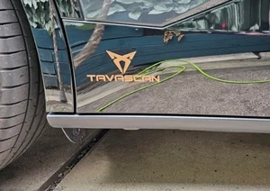 2x Aufkleber Untere der Kasse Karosserie oder Scheiben Tavascan - Bild 1 von 3