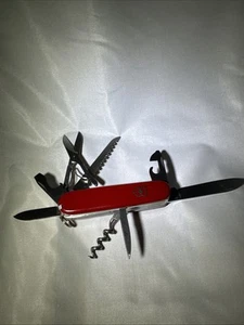 VICTORINOX HUNTSMAN Swiss Army Knife Multi Tool 91mm RED Pre-1981 - Picture 1 of 10