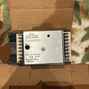 CC-8102-024 TWO STAGE RELAY, SOLID STAGE 24V - Picture 1 of 5