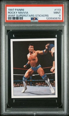 1997 Panini WWF Superstars Adesivos Rocky Maivia Rookie #113 ~ PSA 9 Estado perfeito - Imagem 1 de 2