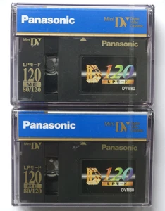 Deux cassettes cassettes pour appareil photo vidéo numérique Panasonic MiniDV DVC DVM80 - Photo 1 sur 1