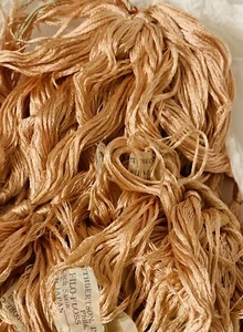 Antique FILO FLOSS Silk Embroidery Floss - Shade of PINK ~ JAPAN ONE SINGLE SKE - Picture 1 of 6