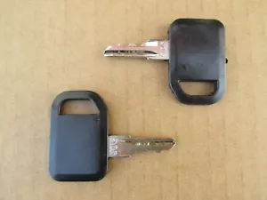 2 KEYS FOR IH INTERNATIONAL 154 CUB LO-BOY 184 185 FARMALL - Picture 1 of 1