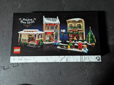 LEGO® Icons 10308 Strada principale decorata a Natale IMBALLO ORIGINALE NUOVO EOL - Immagine 1 di 2
