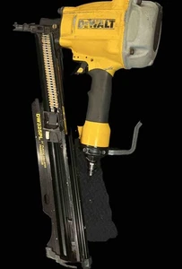 PARTS NOT WORKING Dewalt DW325PL Plastic Collated Framing Nailer P88 - Imagen 1 de 6