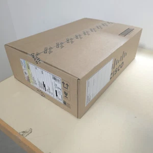 Cisco C1111-4P Router - Afbeelding 1 van 1