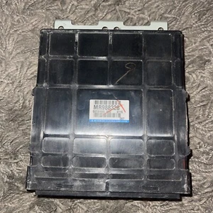 03 MITSUBISHI LANCER Engine Control Module MR988328 - Picture 1 of 4