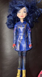 Hasbro Disney Descendants 2 EVIE Blue Doll Isle of The Lost Rare With BOOTs - Picture 1 of 11