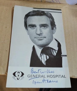 TOM ADAMS THE GREAT ESCAPE DR WHO UFO PHOTO Signed autograph CARD - Picture 1 of 2