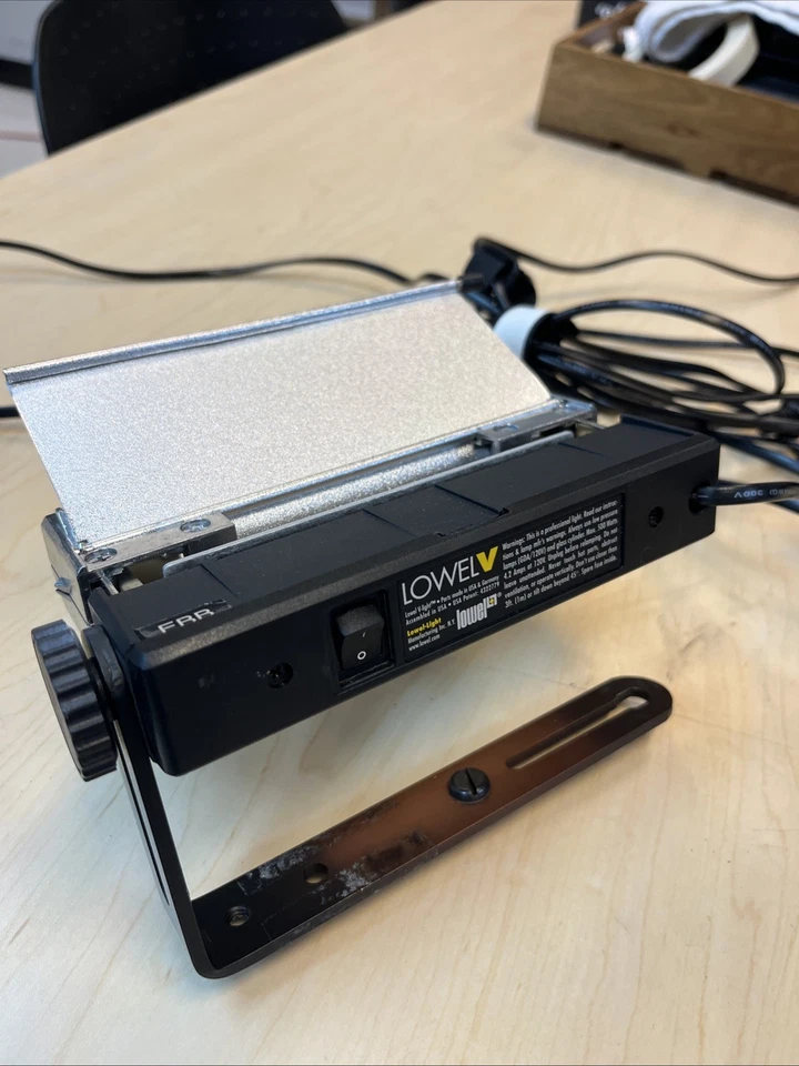 Lowel V light halogen filmmaking videography - needs bulb and glass cover - Image 1 of 4