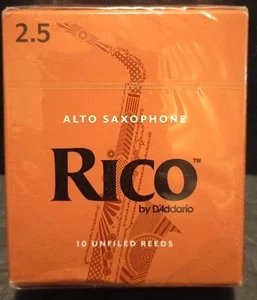 D'Addario Rico Saxophone Reeds - Reeds for Alto Saxophone 2.5 Strength 10-Pack - Picture 1 of 6
