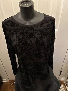 SIMPLY VERA WANG~Black Textured Knit Pullover Top Shirt Size Large Slight Sheer - Picture 1 of 3