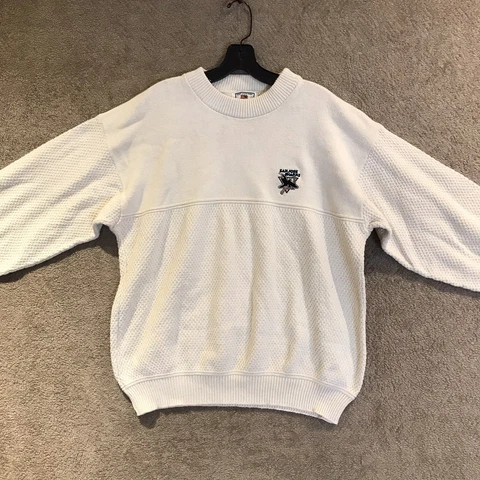 Vintage San Jose Sharks NHL Nutmeg Mills Sweater Size Medium Made In USA White Cover